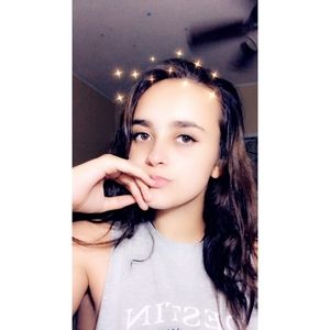 Meet your Posher, Desi